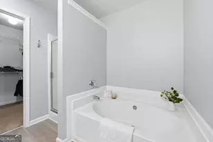 2059 Lakeshore Overlook Dr NW, Kennesaw, GA 30152 - Photo 15