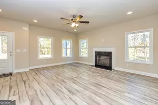 8890 Blackhall Rd, Jonesboro, GA 30236 - Photo 17