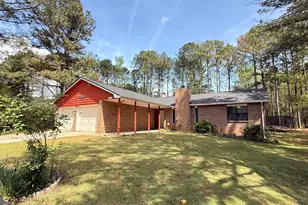 1388 Briar Ridge Ct, Jonesboro, GA 30238 - Photo 3