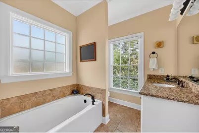 1081 Ash Street, Macon, GA 31210 - Photo 15