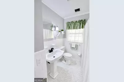 221 S College Street, Metter, GA 30439 - Photo 7