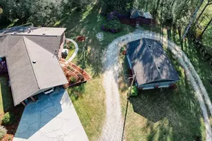 190 Fairlawn Dr, Carrollton, GA 30117 - Photo 17