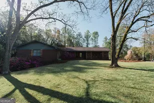 190 Fairlawn Dr, Carrollton, GA 30117 - Photo 11