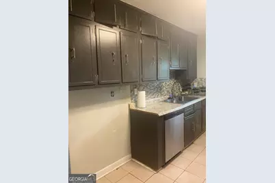 8783 Homewood Court, Riverdale, GA 30274 - Photo 11
