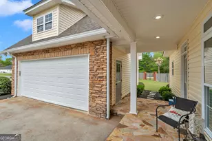 208 Hedge Row, Dublin, GA 31021 - Photo 3