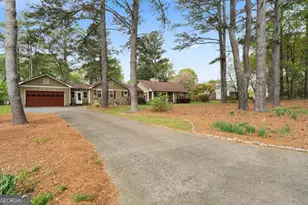 140 Plymouth Dr, Cartersville, GA 30120 - Photo 1