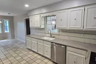 3325 N Quay Dr, Columbus, GA 31909 - Photo 11