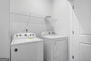 1359 Crk Vw Ln NW, Atlanta, GA 30318 - Photo 33