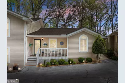 551 Lake Place Drive #5, Lavonia, GA 30553 - Photo 1