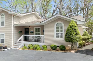 551 Lake Pl Dr, Lavonia, GA 30553 - Photo 3