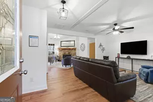 522 Rebel Cir, Sky Valley, GA 30537 - Photo 5