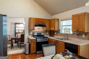 10945 Tara Village Way, Jonesboro, GA 30238 - Photo 7