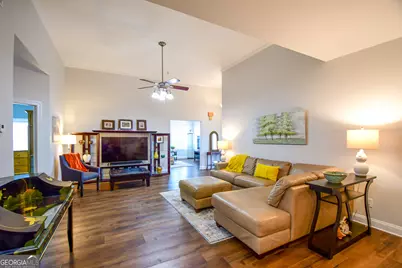 4203 Paddock Lane, Newnan, GA 30263 - Photo 13