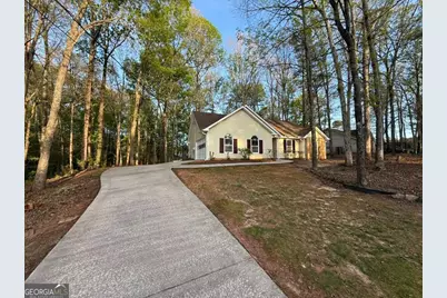 35 Lindsey Lane, Sharpsburg, GA 30277 - Photo 3