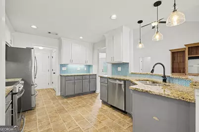 914 Patricia Court, Hoschton, GA 30548 - Photo 13