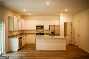 386 Red Dragon Dr, Jefferson, GA 30549 - Photo 11