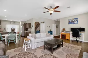 207 Goldenrod Trl, Perry, GA 31069 - Photo 9