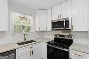 593 Country Ln Dr, Jonesboro, GA 30238 - Photo 7