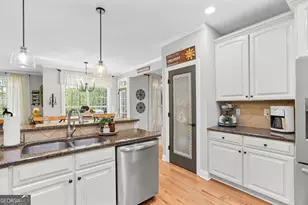 36 Nash Island Ln, Sharpsburg, GA 30277 - Photo 15