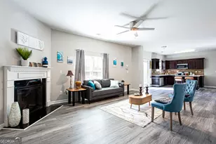 2754 Topaz Rd, Riverdale, GA 30296 - Photo 9