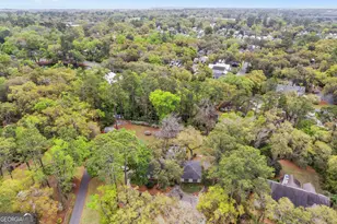 174 St Clair Dr, Saint Simons, GA 31522 - Photo 5