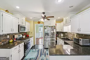 9372 Wendover Ct, Jonesboro, GA 30236 - Photo 11