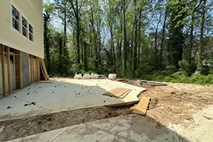 3160 Hathaway Ct, Atlanta, GA 30341 - Photo 9