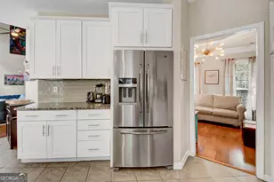 4081 Tilly Mill Rd, Atlanta, GA 30360 - Photo 11