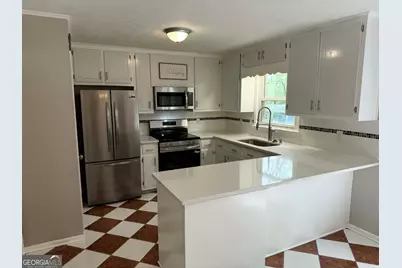 104 Julie Circle, Griffin, GA 30223 - Photo 5