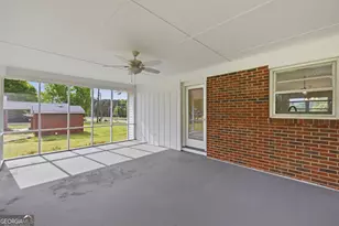 93 Carlton Ave, Union Point, GA 30669 - Photo 35