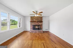 93 Carlton Ave, Union Point, GA 30669 - Photo 7