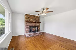 93 Carlton Ave, Union Point, GA 30669 - Photo 9
