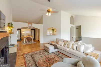 2084 Township Drive, Woodstock, GA 30189 - Photo 3