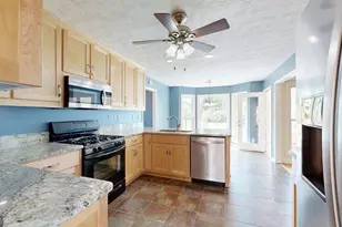 185 Crescent Dr, Newnan, GA 30265 - Photo 7