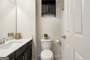 7395 Glisten Ave, Sandy Springs, GA 30328 - Photo 17