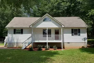 124 Westwood Rd, Commerce, GA 30529 - Photo 1