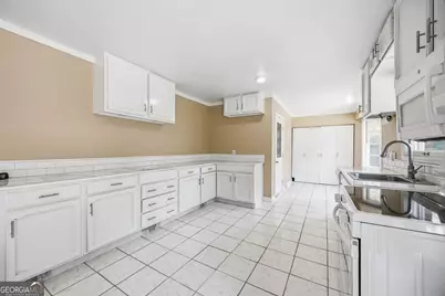 1585 Westminister Drive, Macon, GA 31204 - Photo 7