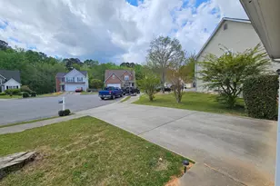 5077 Meadow Trce, Fairburn, GA 30213 - Photo 7