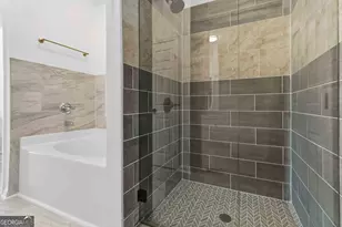 6938 Shadow Ridge Ln, Stone Mountain, GA 30087 - Photo 13