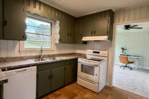 601 E 26th Ave, Cordele, GA 31015 - Photo 11