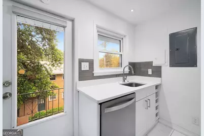 3510 Roswell Road NW #M4, Atlanta, GA 30305 - Photo 11