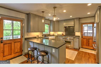 870 Starlight Drive, Sandy Springs, GA 30342 - Photo 31