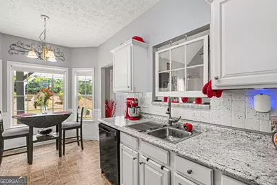 203 Rocky Creek Drive, Griffin, GA 30224 - Photo 15