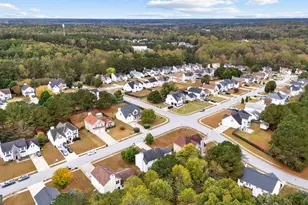 1380 Pebble Beach Ln, Hampton, GA 30228 - Photo 33