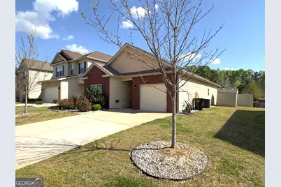 2635 Lovejoy Crossing Lane, Hampton, GA 30228 - Photo 3