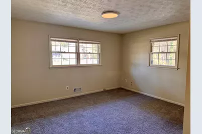 3710 Creekview Circle, South Fulton, GA 30349 - Photo 11