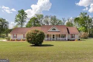 543 Pointe W Dr, Dublin, GA 31021 - Photo 1