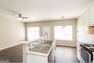 5071 Windsor Forrest Lane, Atlanta, GA 30349 - Photo 5