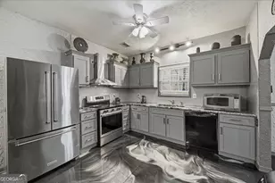 2633 W Regal Ct, Lawrenceville, GA 30044 - Photo 7