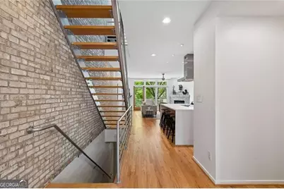 1327 Peachtree View NE, Brookhaven, GA 30319 - Photo 7